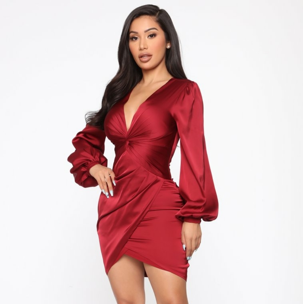 🛍💕Burgundy mini long sleeve dress